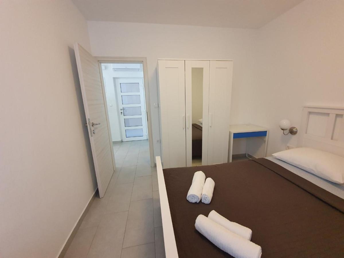 Apartmani Plaza Selce Exteriör bild