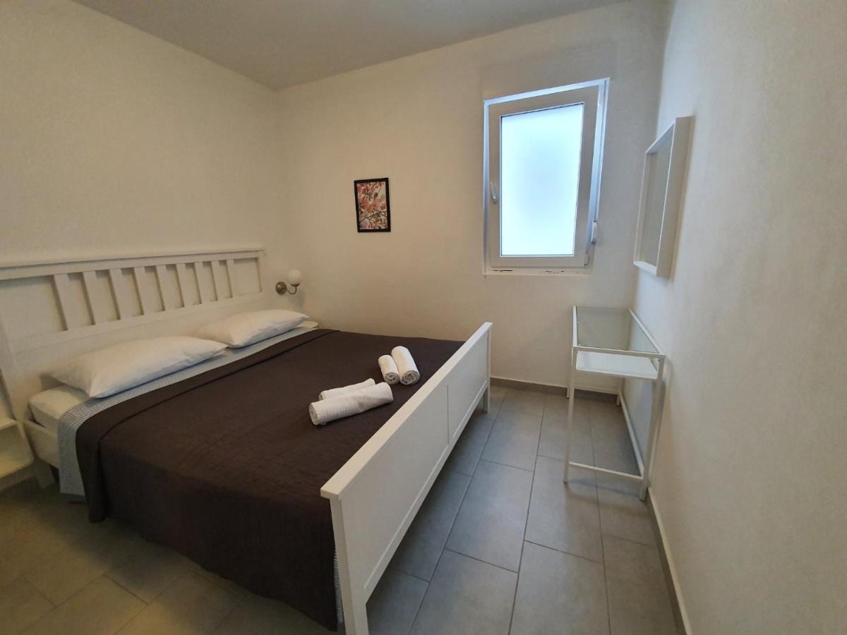 Apartmani Plaza Selce Exteriör bild